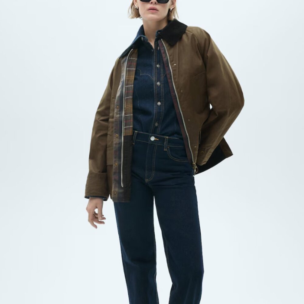 Mango Waxed-effect olive green short parka